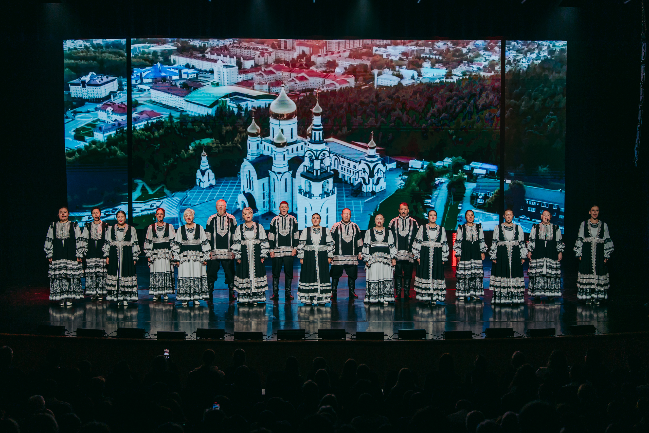 Ханты-Мансийск – город-труженик, город-птица, город трудовой доблести!